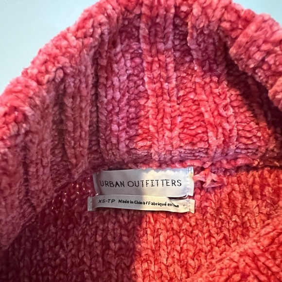 Urban Outfitters Daria Double Take Chenille Cropped Cowl Neck Sweater - XS - Picture 7 of 8